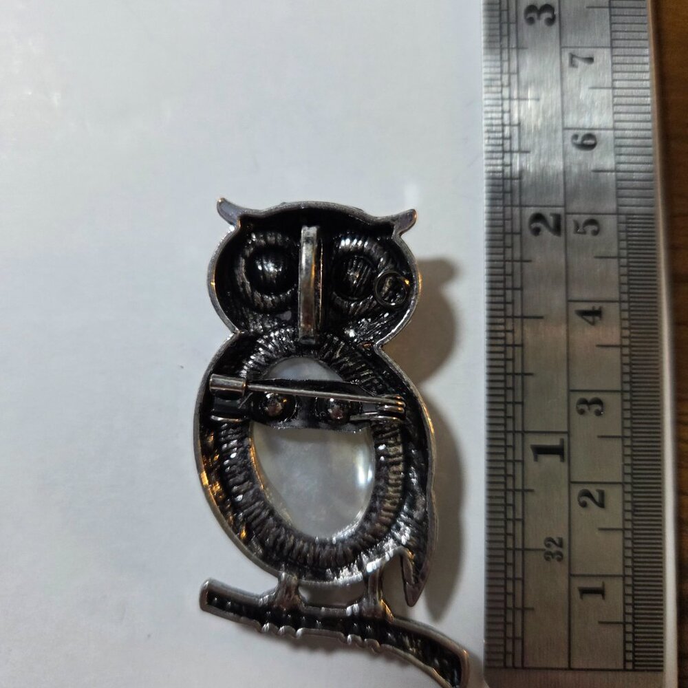 Abalone Shell‎ Owl Brooch - Picture 2 of 3